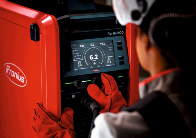 Foto Nuevo Fronius Fortis: Soldadura MIG/MAG manual de última generación.